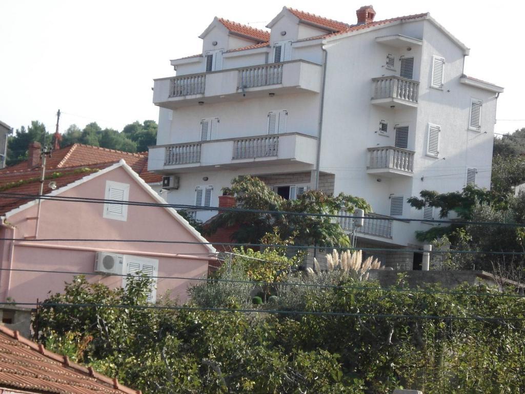 Apartment Zelencic Kali Rum bild